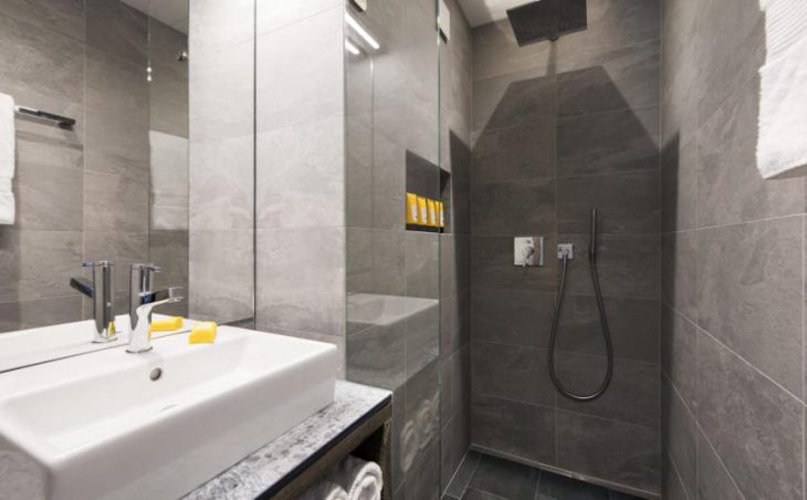 Chalet Mowgli, Verbier, Shower